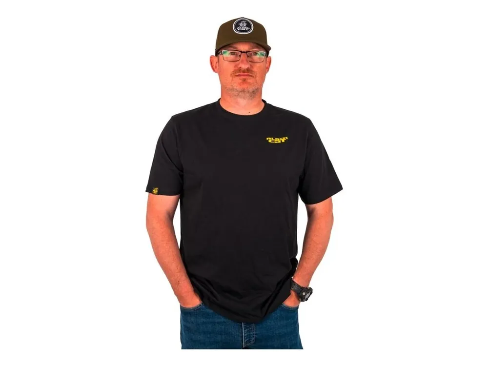 Ihned k objednání - Black Cat Tričko Chase Dreams Black Tee