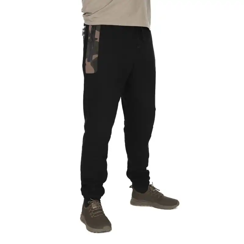 Velká sleva | Fox International Tepláky Black/Camo Premium 310 Joggers - vel. XXL